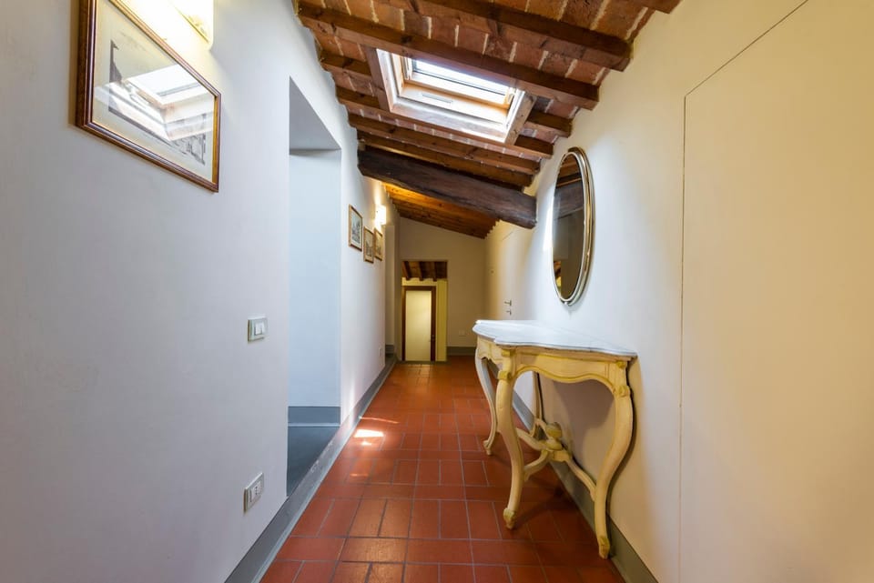 Nella Torre del Poschi Penthouse with Roof Terrace Apartment in Pisa