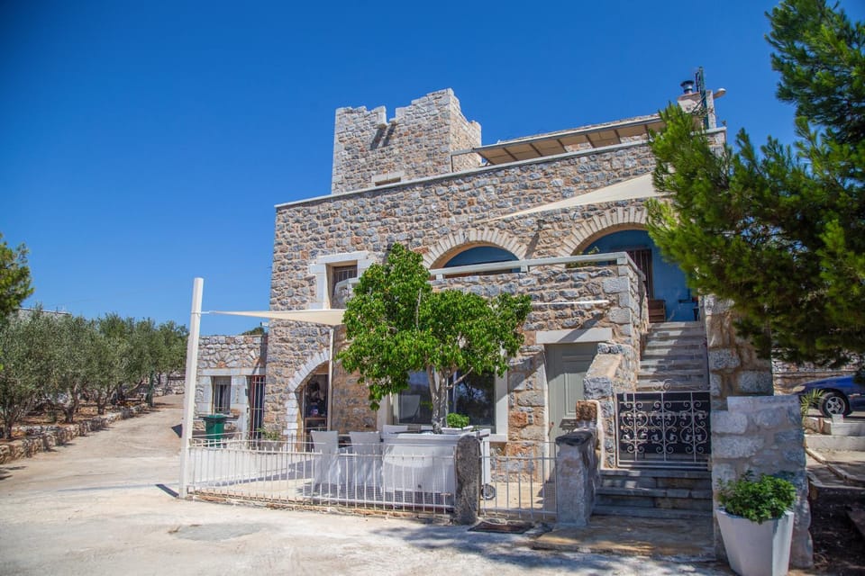 casa cabinari MANH Cabin in Peloponnese Region
