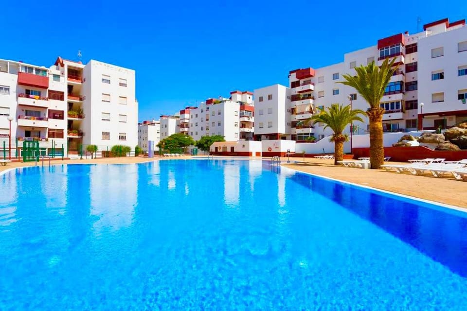 SEA-VIEW APARTMENT WITH a TENNIS COURT Apartment in Costa Adeje