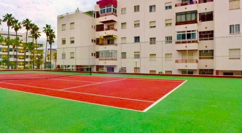 SEA-VIEW APARTMENT WITH a TENNIS COURT Apartment in Costa Adeje