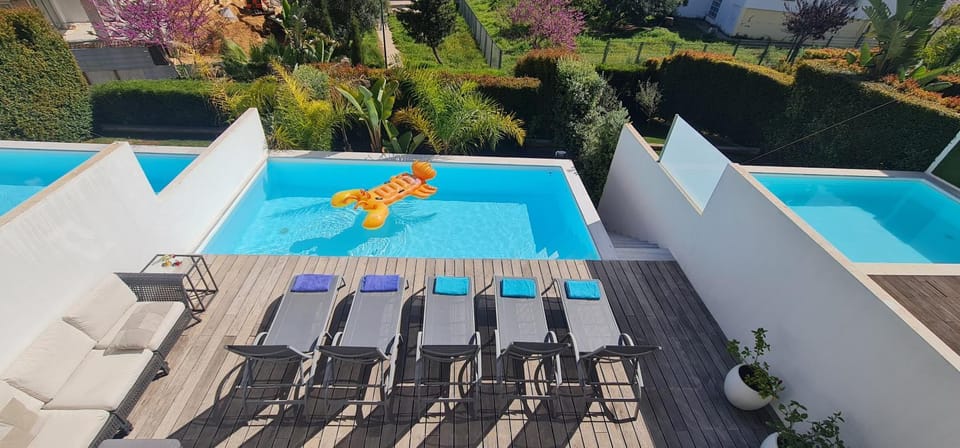Natural landscape, View (from property/room), Garden view, Pool view, Swimming pool, sunbed