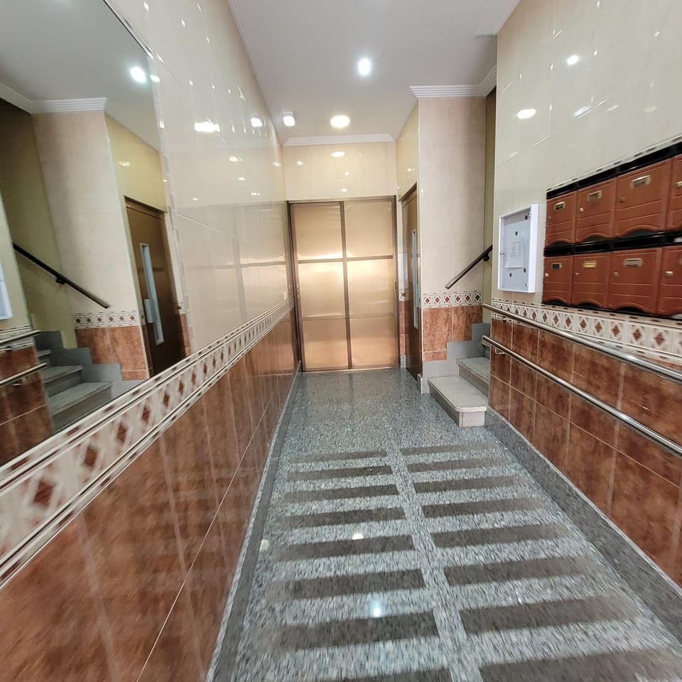 Property building, elevator, acessibility