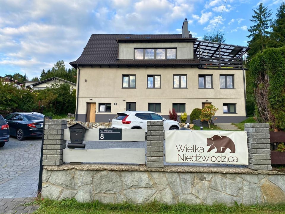 Property building, Logo/Certificate/Sign