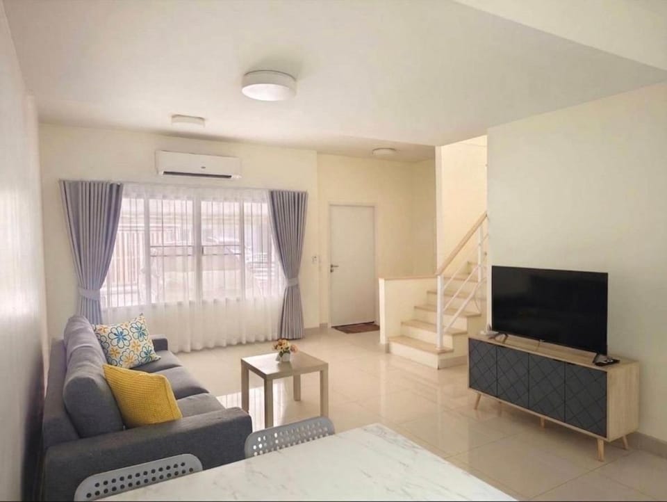 Impact MT House Bed and Breakfast in Bangkok
