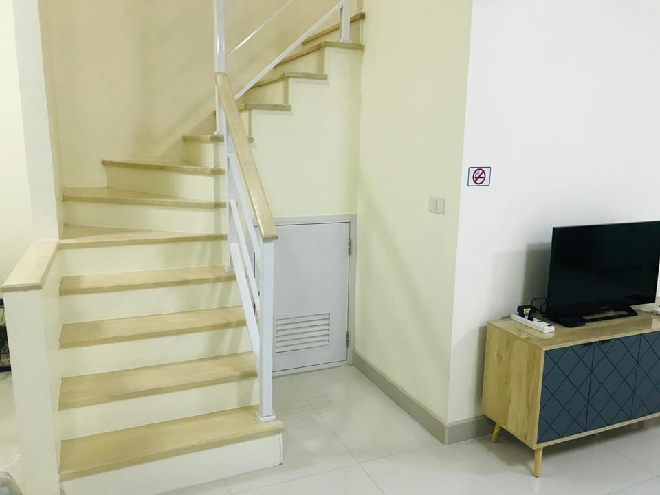 Impact MT House Bed and Breakfast in Bangkok