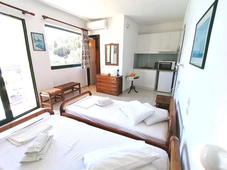 George Michalas (Vivaria Apartments) Apartment in Corfu, Greece
