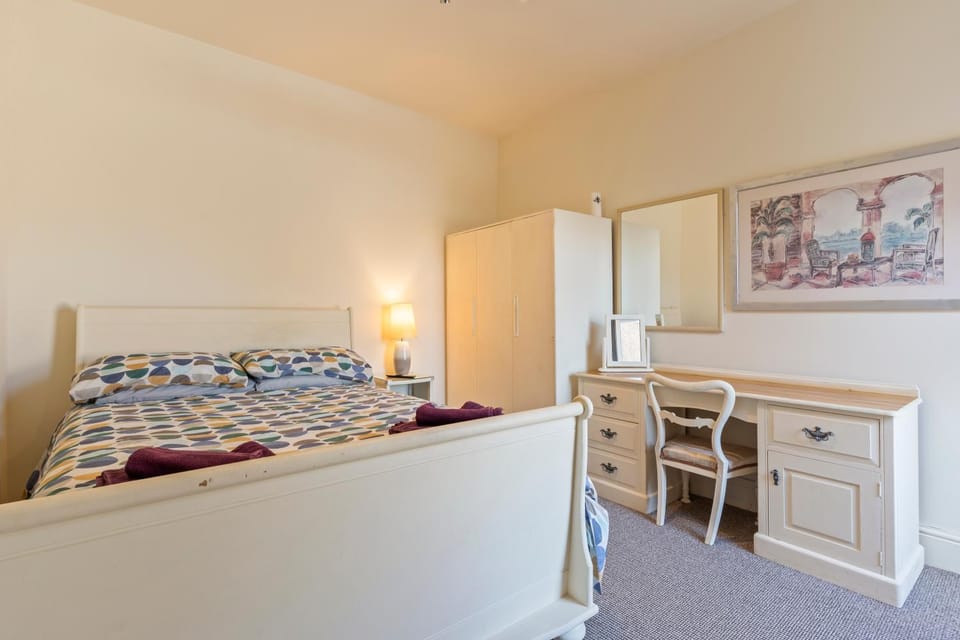 Bed, Bedroom, wardrobe