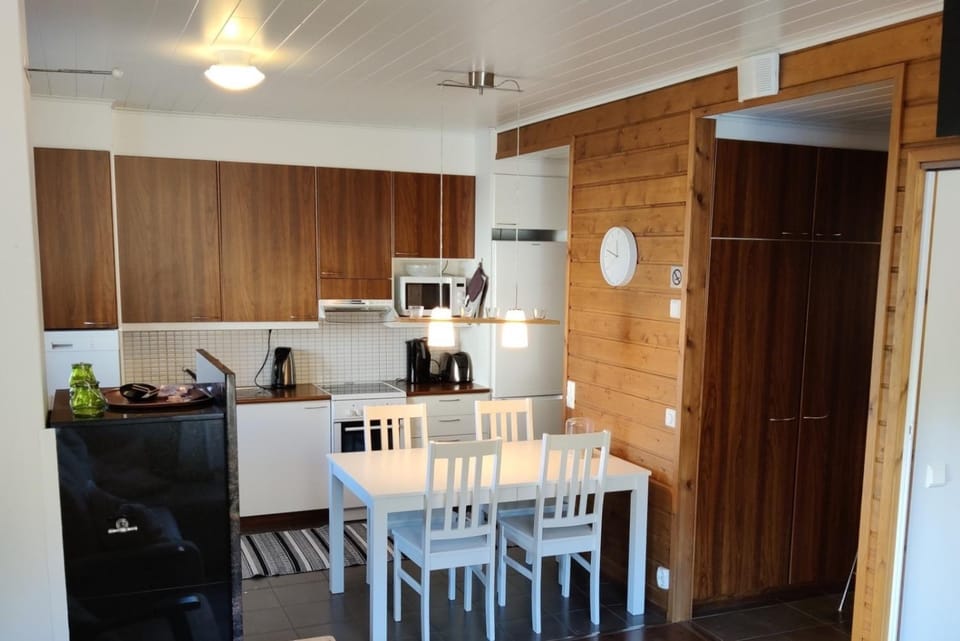 Coffee/tea facilities, Dining area, dishwasher, minibar, pet friendly