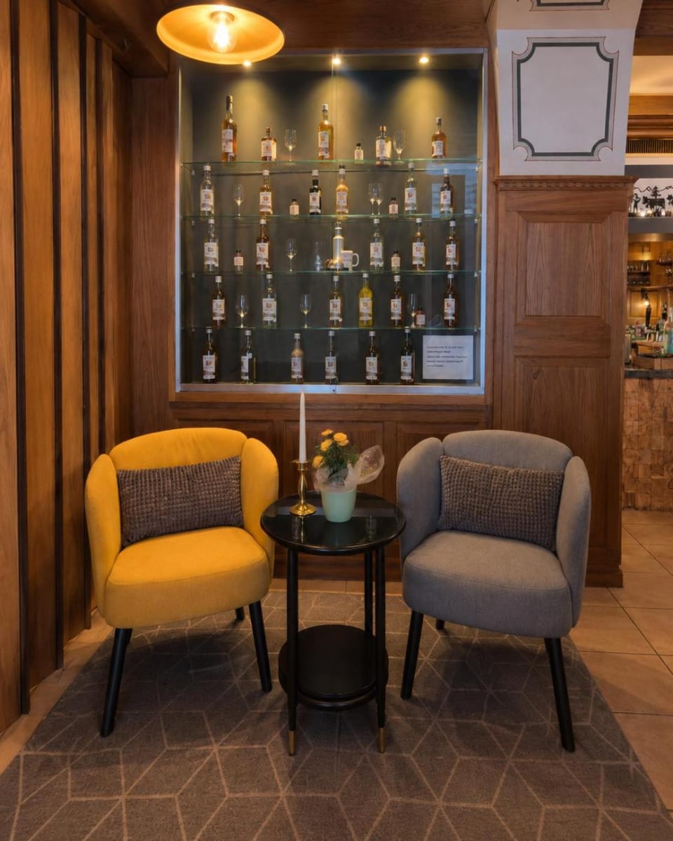 Lobby or reception, Lounge or bar