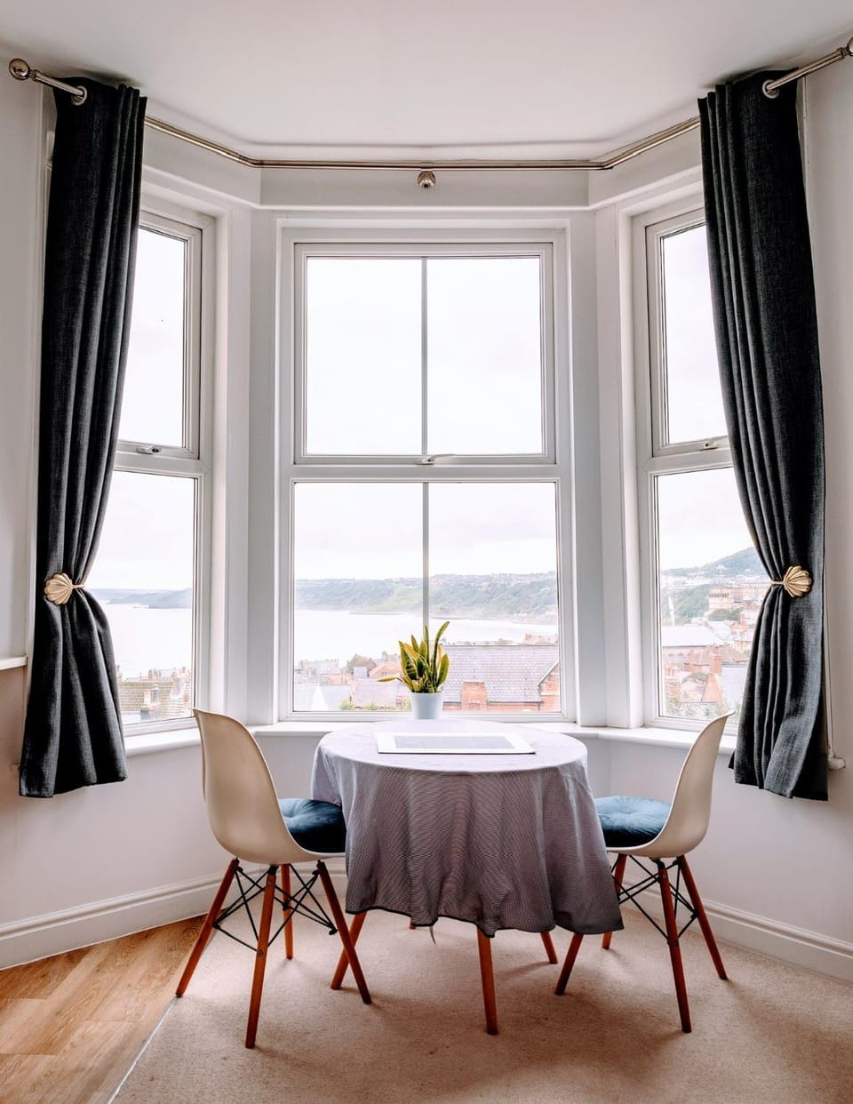 Seascape Seaview Apartment hot tub hire subject to availability Apartment in Scarborough