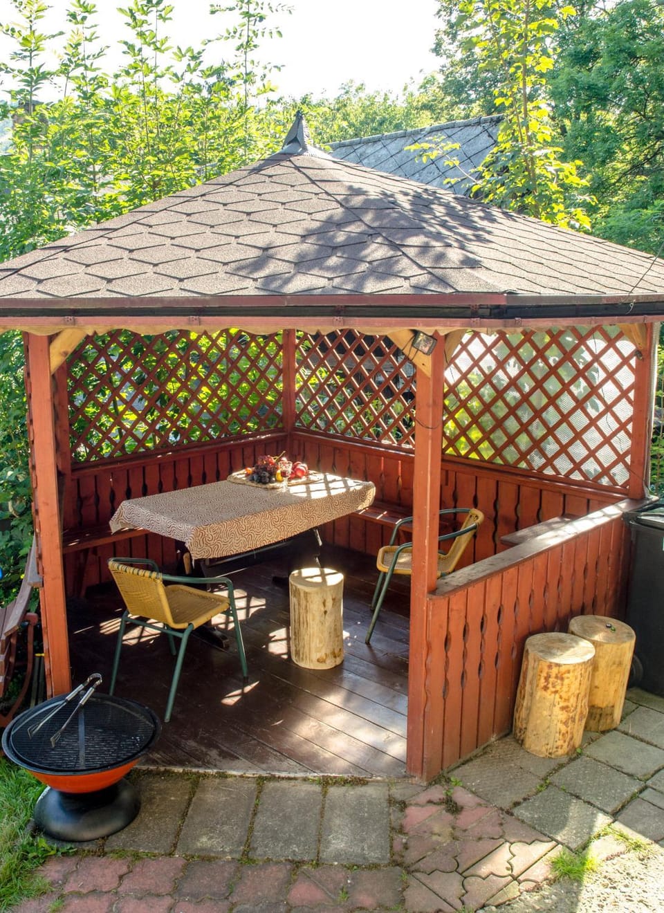 BBQ facilities, Garden