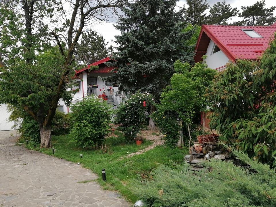 Property building, Garden