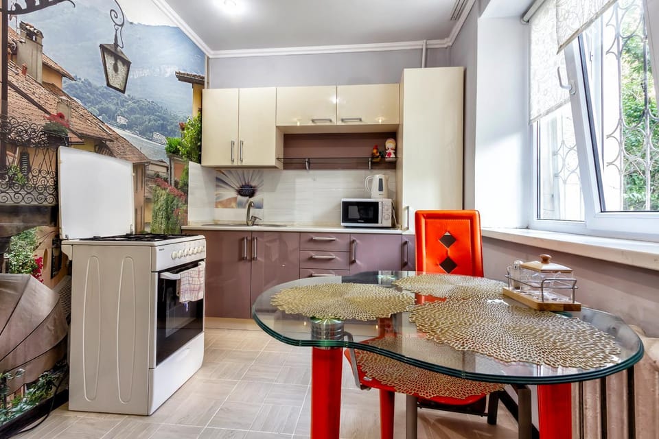 Kitchen or kitchenette