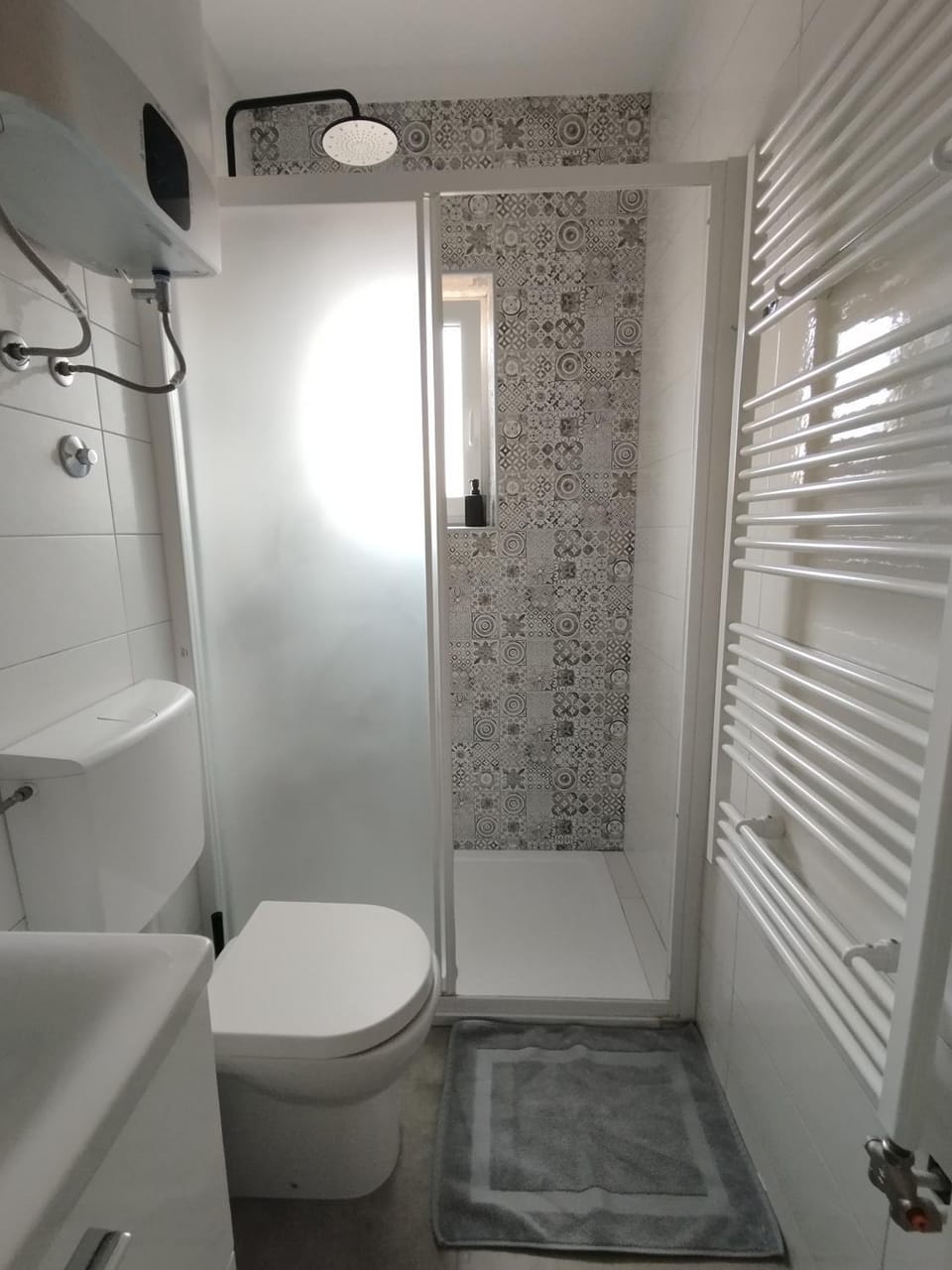 Shower, Toilet, Bathroom