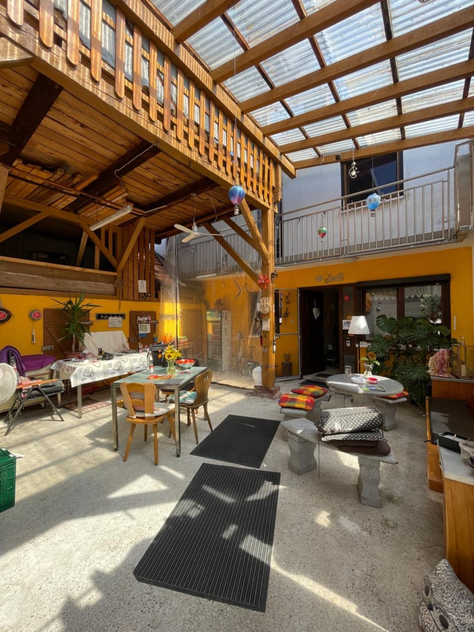 Patio, Seating area