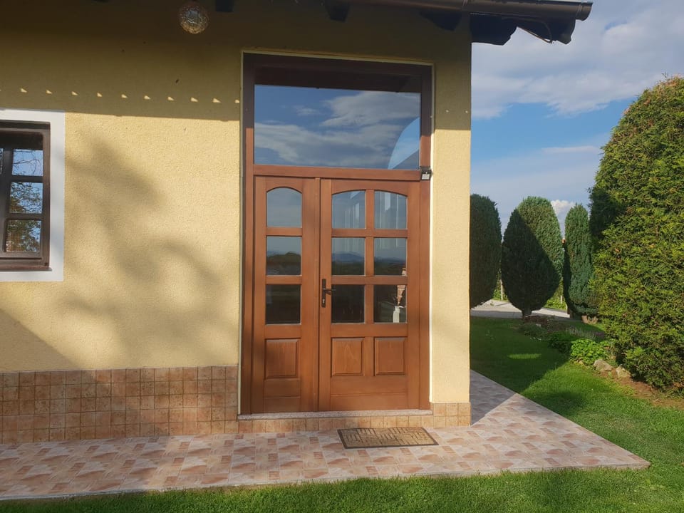 Ruralna kuća za odmor GOLUB House in Slovenia