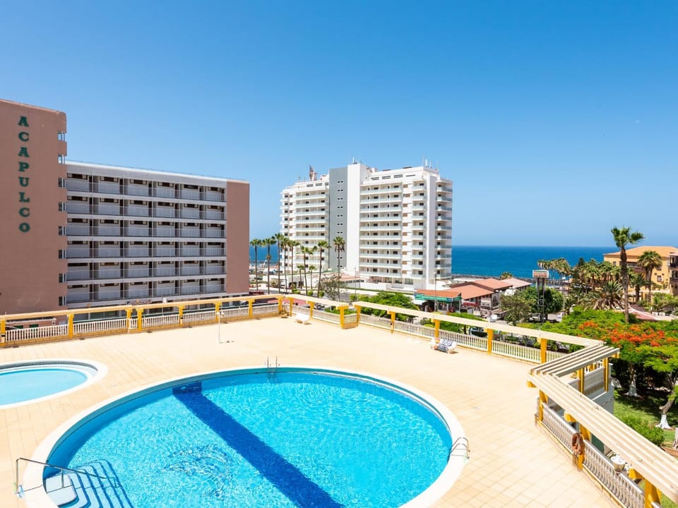 Beach, Swimming pool, Swimming pool