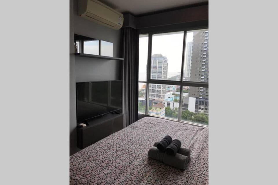 Stunning Seaview Suite Apartment in Pattaya City