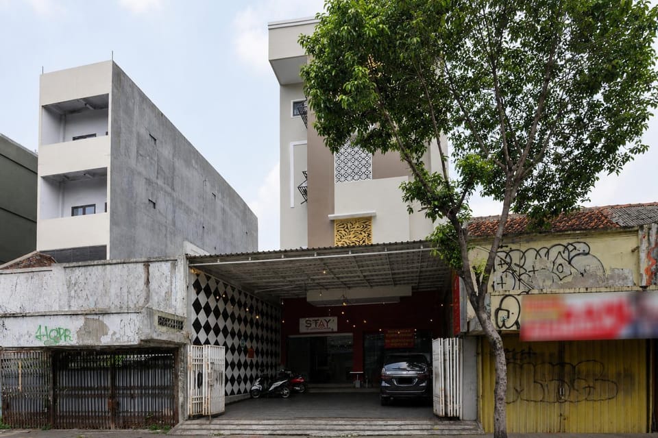 Facade/entrance