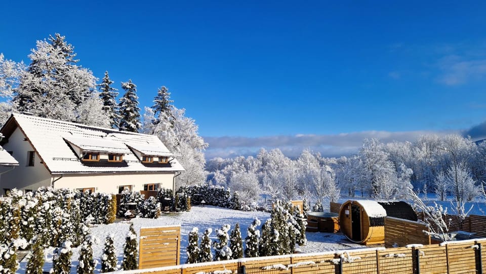 Widokowo - Domki z widokiem na Śnieżkę z Jacuzzi i Sauną Chalet in Lower Silesian Voivodeship
