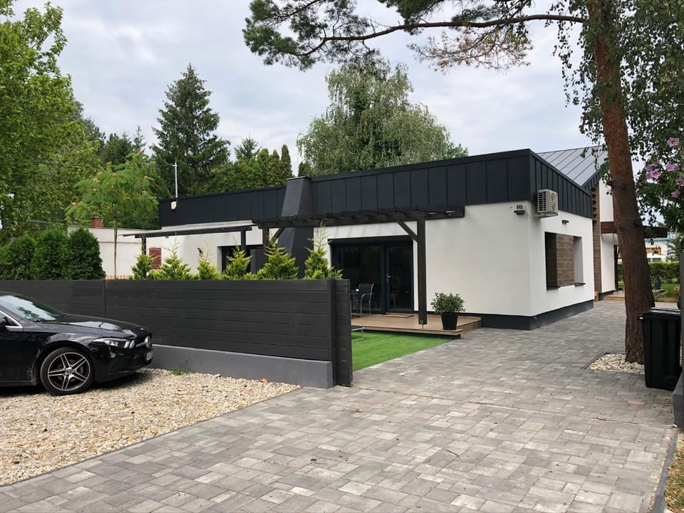 Property building, Garden