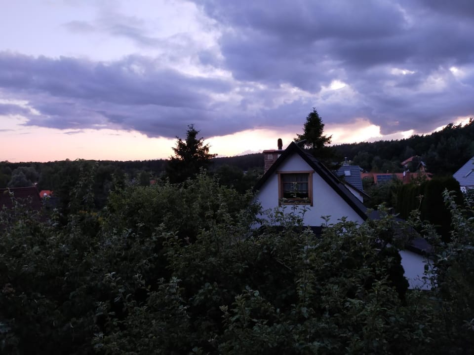 Neighbourhood, View (from property/room)