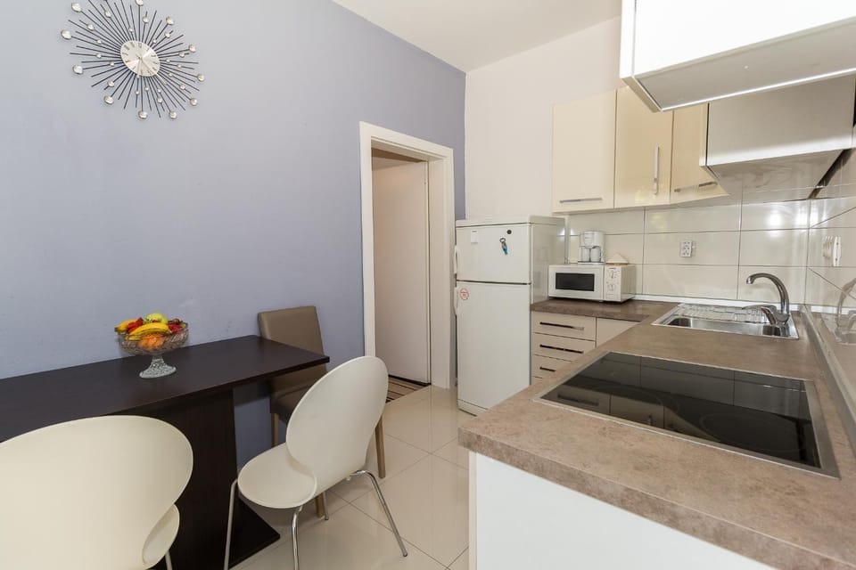 Apartment Garden Apartment in Biograd na Moru