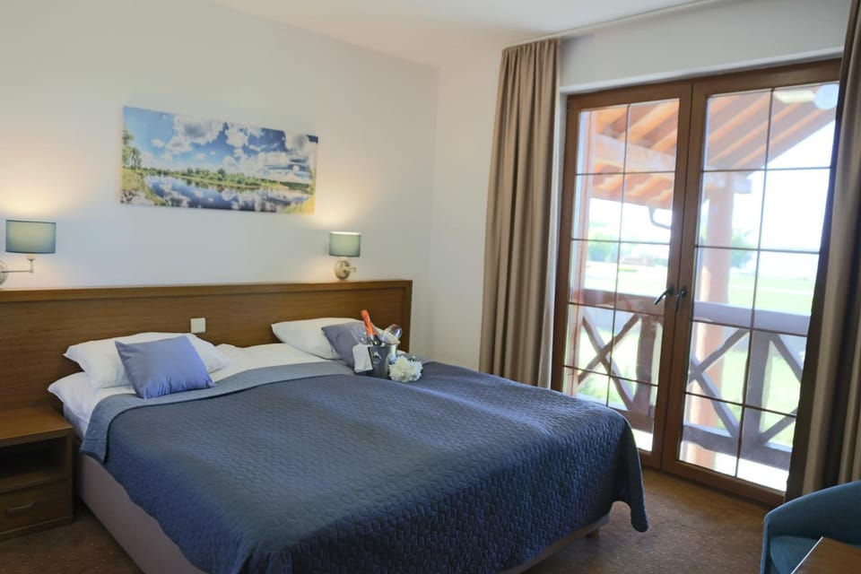 Bed, View (from property/room)