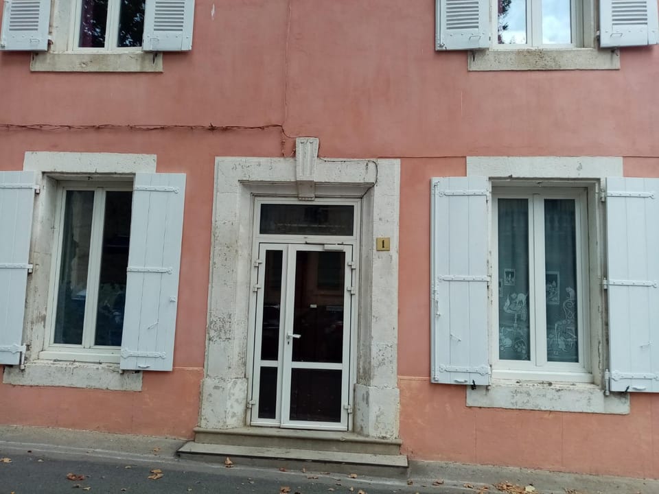 Property building, Facade/entrance
