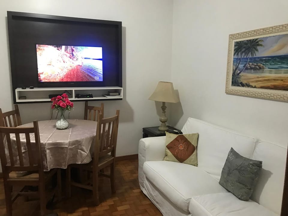 TV and multimedia, Living room, Dining area