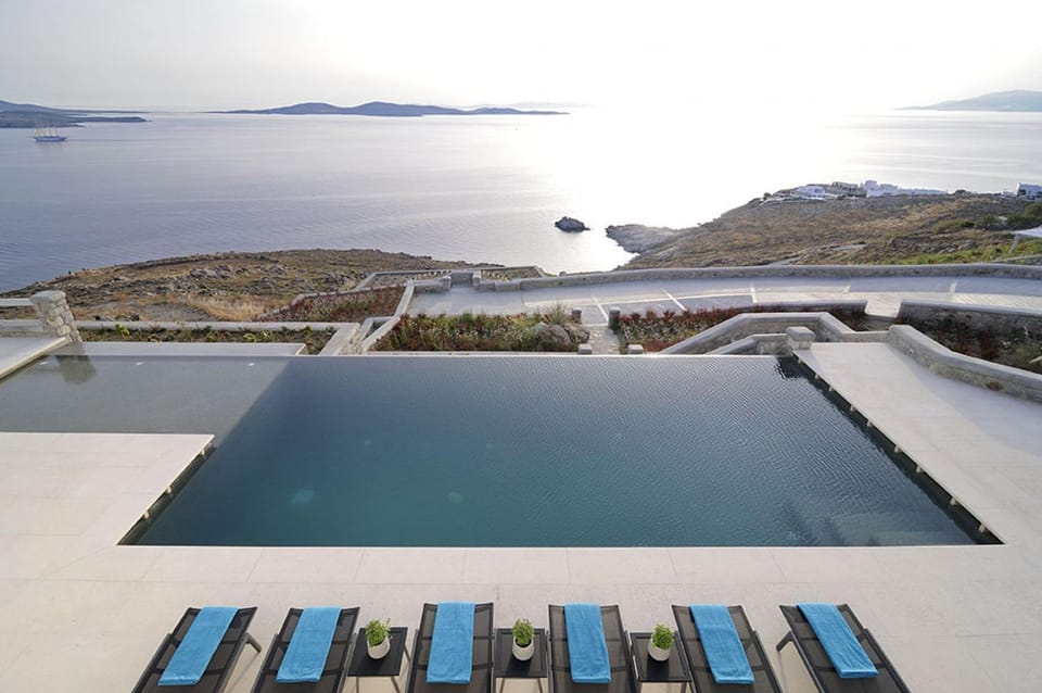 Bluebird Villas Villa Sunbird Villa in Mykonos, Mikonos 846 00, Greece