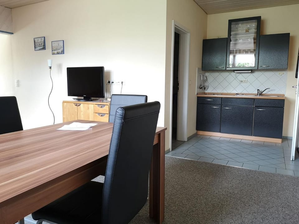 Kitchen or kitchenette, Living room, Dining area