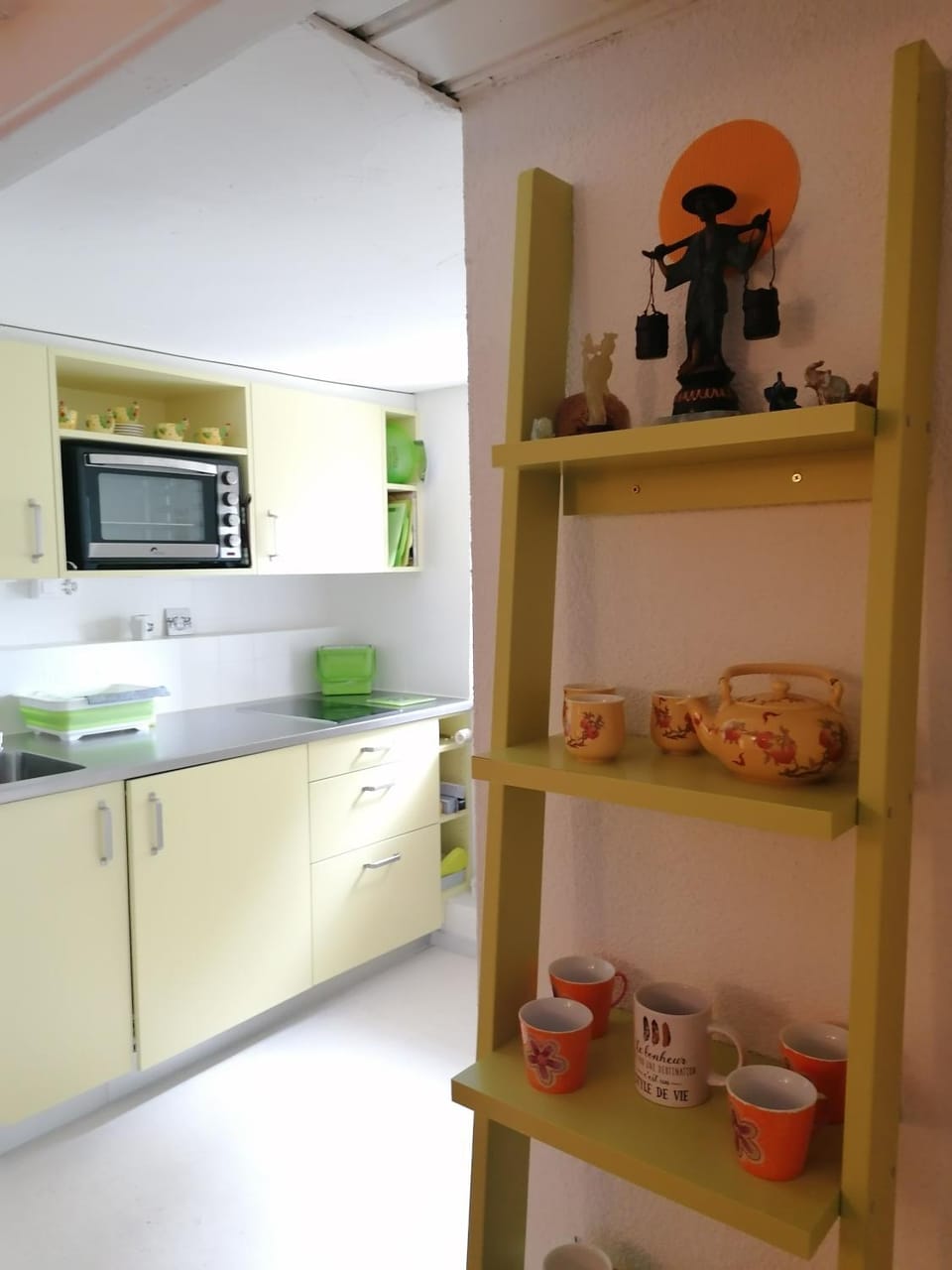 Food and drinks, Communal kitchen, Meals, pet friendly, stove, toaster