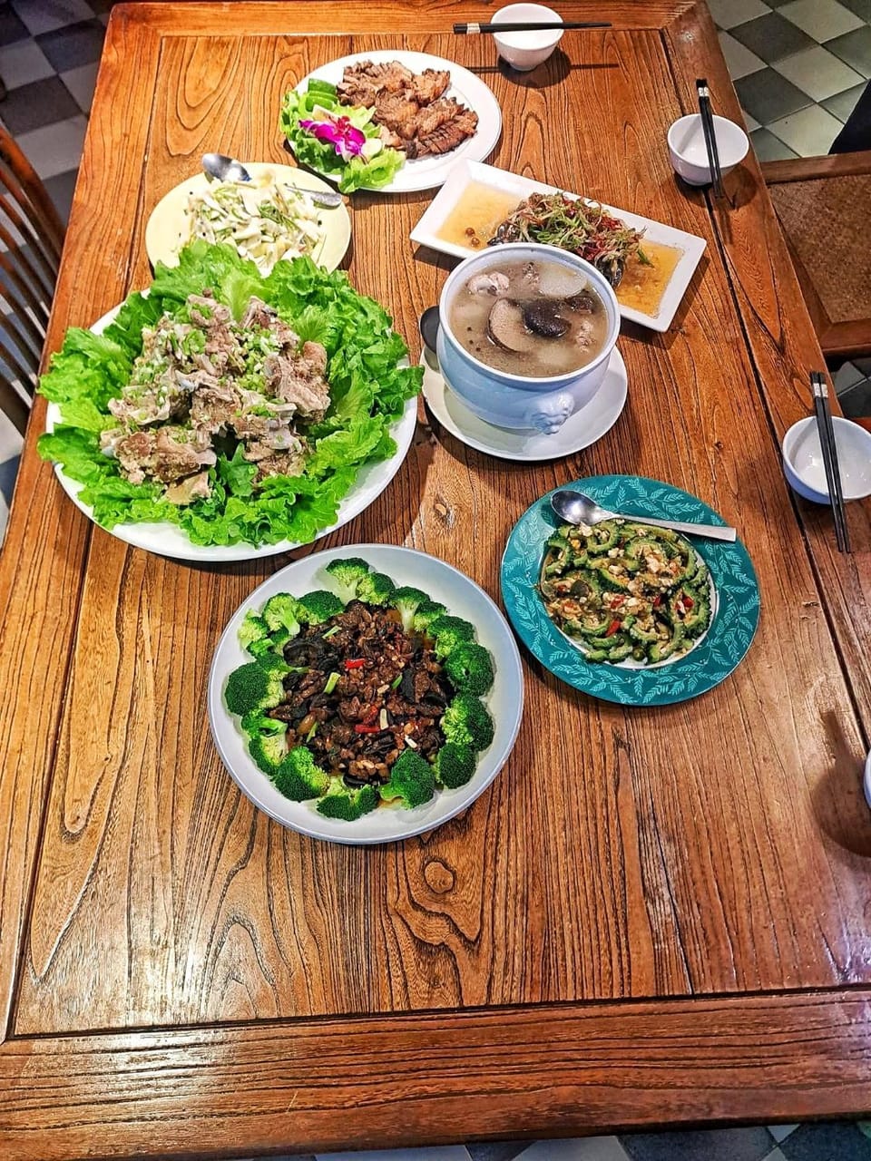 Restaurant/places to eat