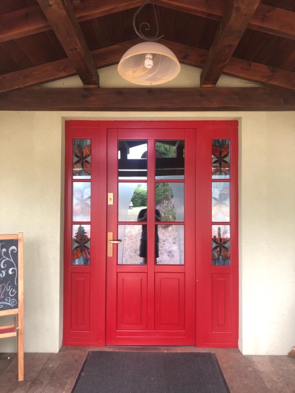 Facade/entrance