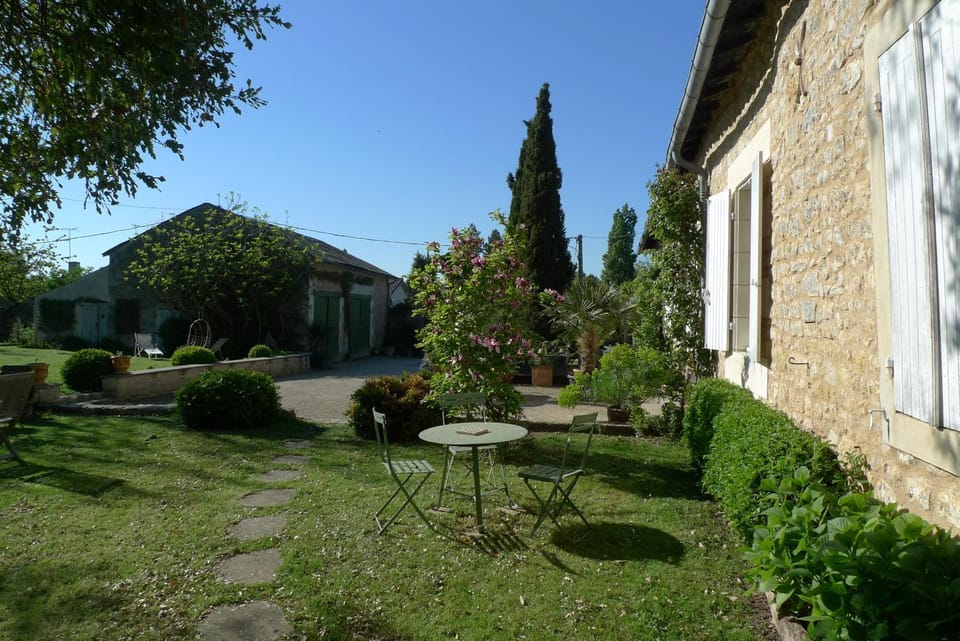 Chambre d'hôtes à Mignaloux-Beauvoir- le Thil Bed and Breakfast in Nouvelle-Aquitaine