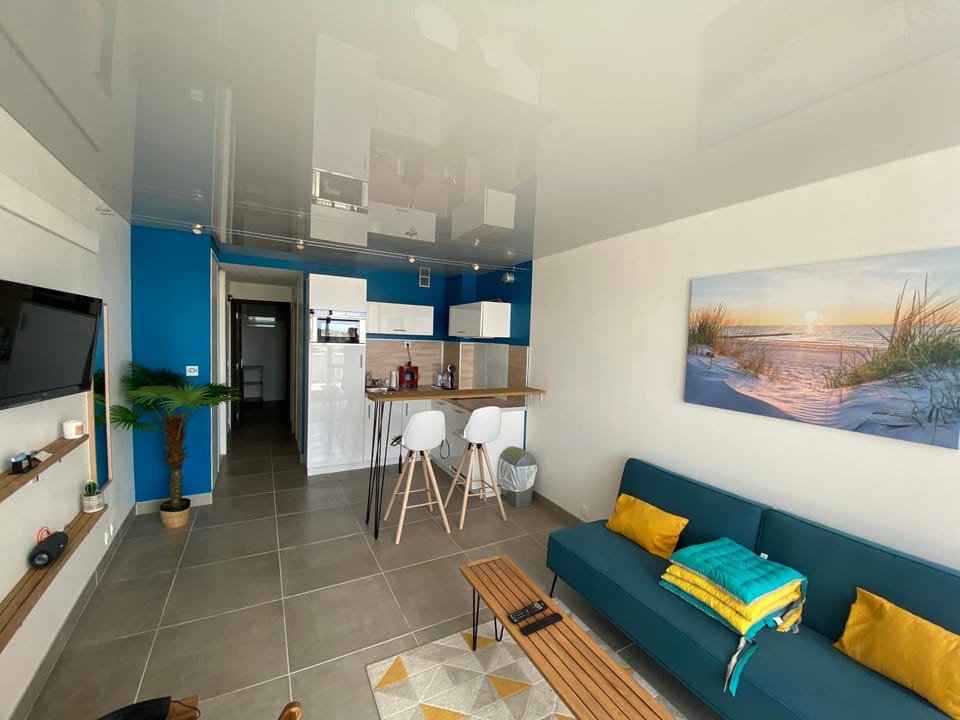 Lounge or bar
