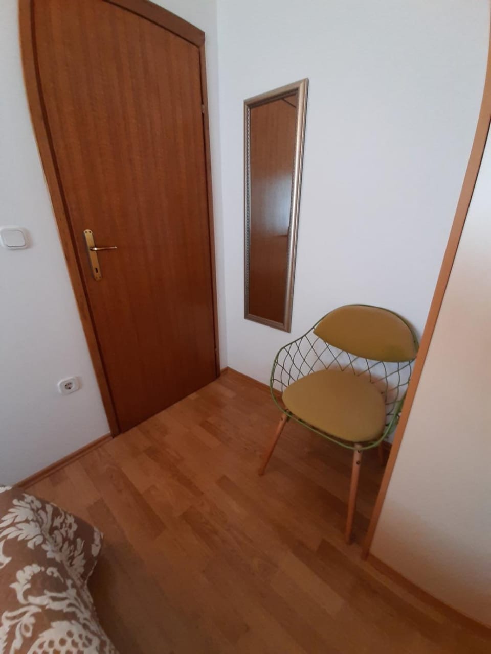 Bed, Seating area, Bedroom