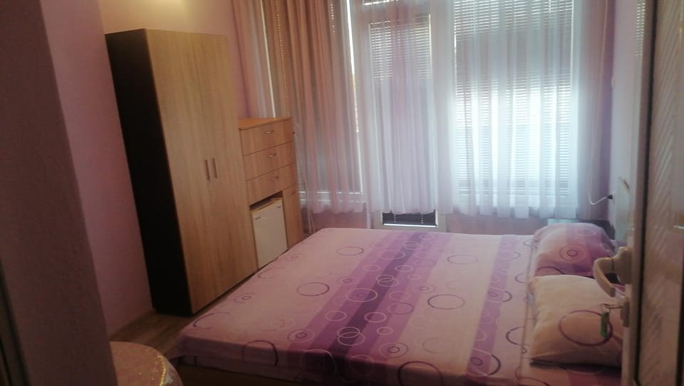Къща за гости ЕЛИ Bed and Breakfast in Burgas Province