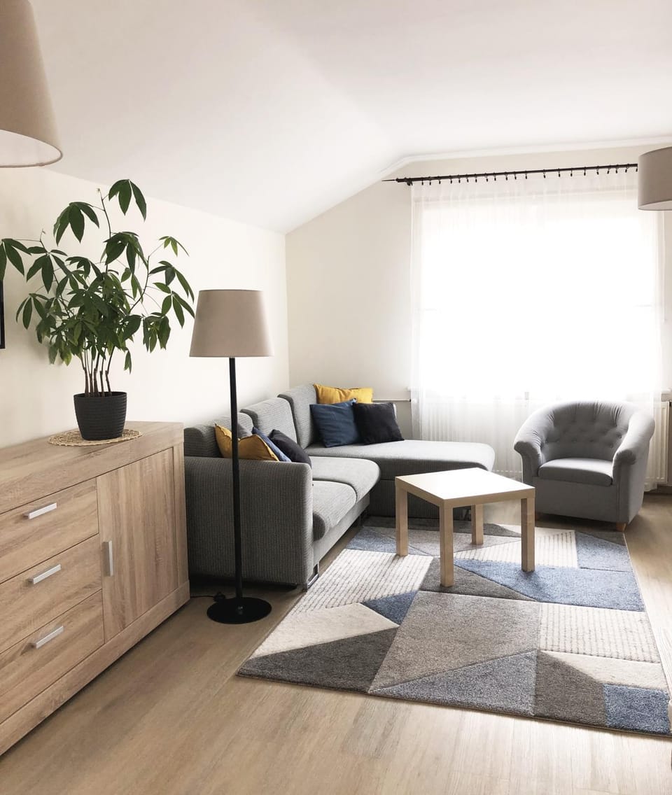 Living room, Photo of the whole room, Seating area