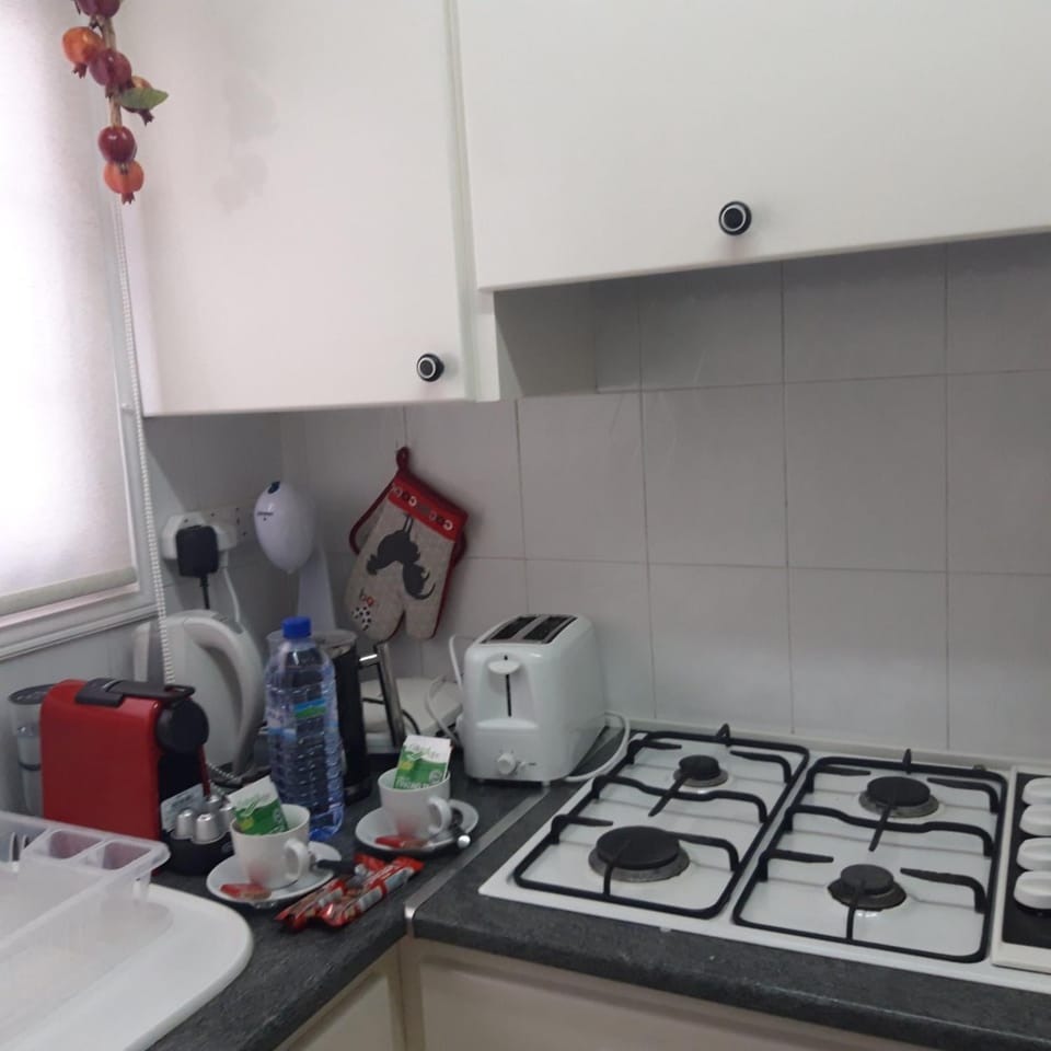 Coffee/tea facilities, Kitchen or kitchenette