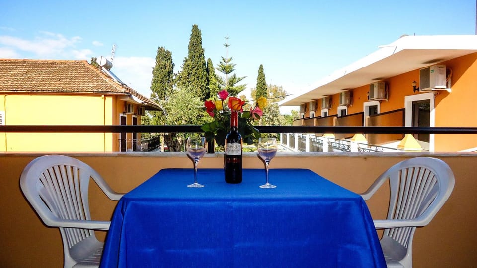 Day, View (from property/room), Balcony/Terrace, Dining area