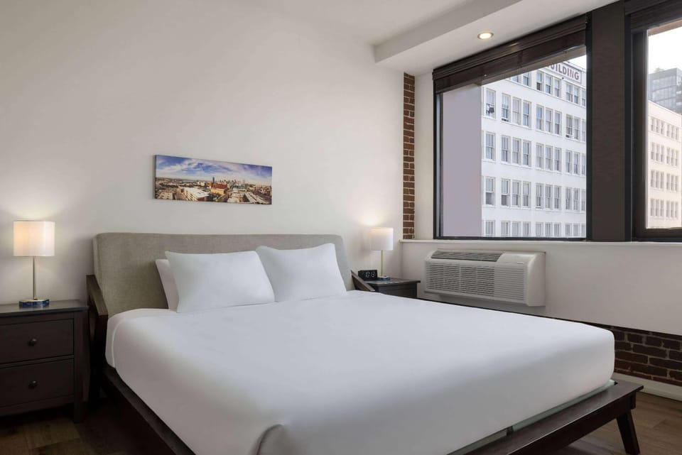 Bed, Photo of the whole room