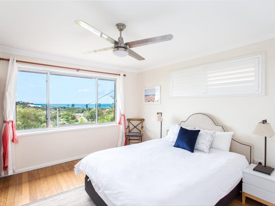 Bed, Bedroom, Sea view