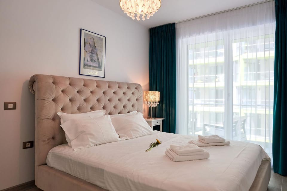 Submarine Apartment Spa n Pool Beach resort Apartment in Constanța County