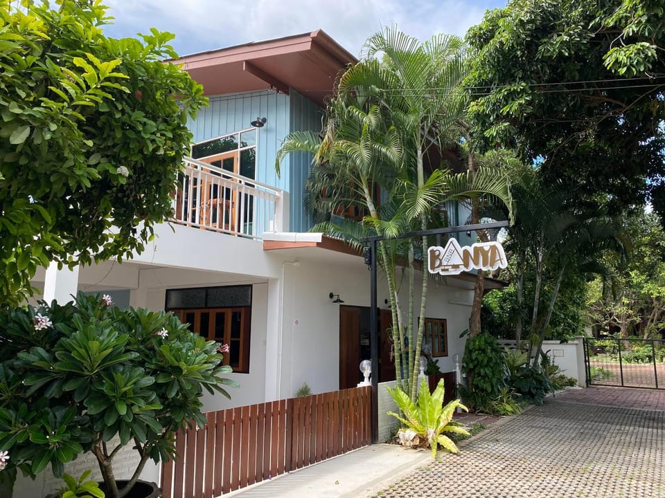Property building, Balcony/Terrace