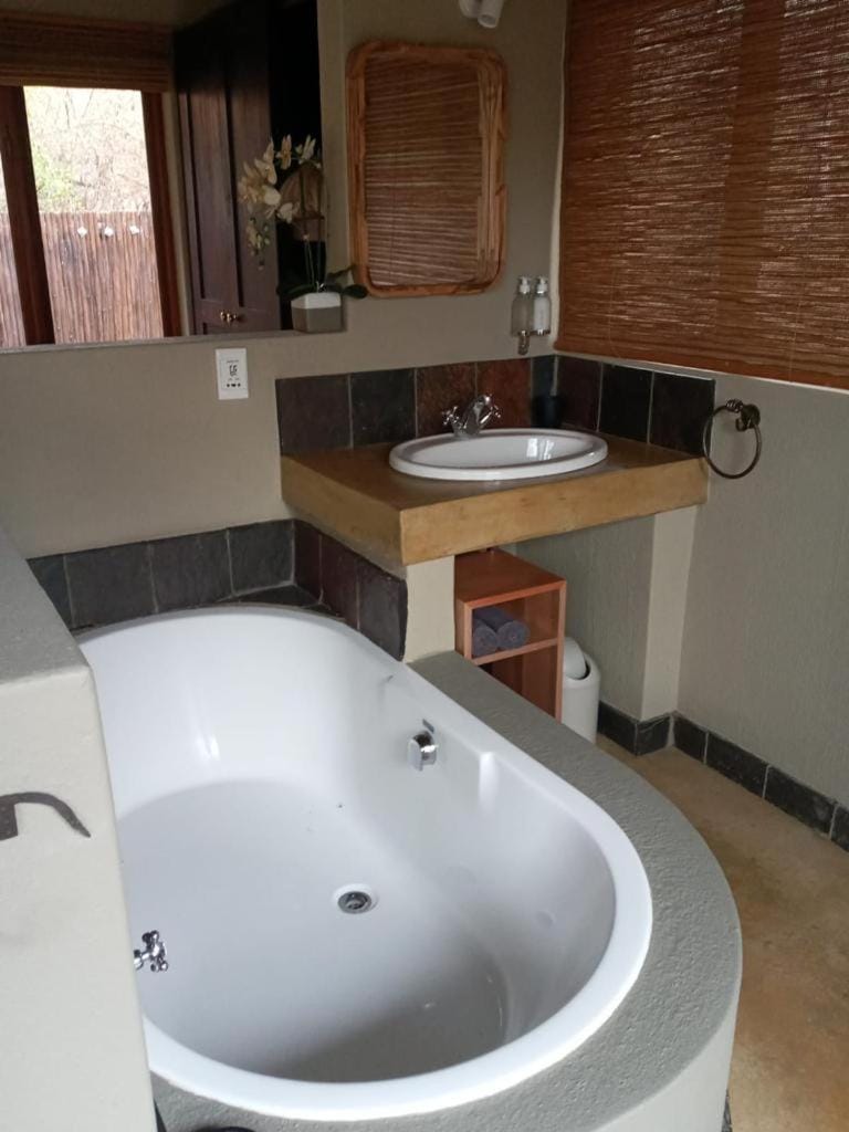 11 Raptors Lodge Apartment in South Africa