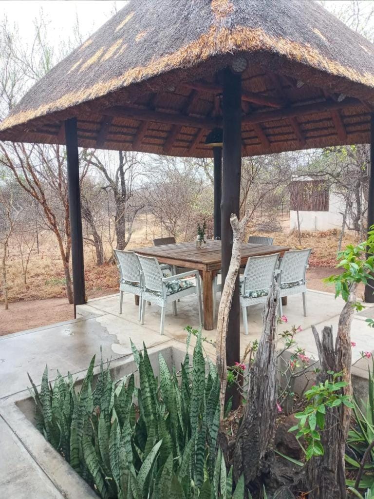 11 Raptors Lodge Apartment in South Africa