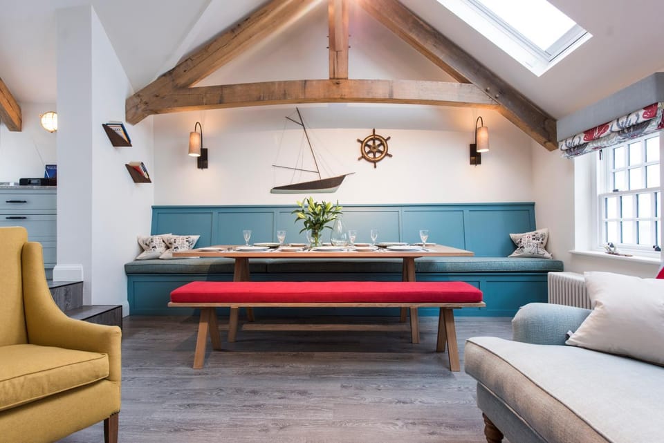 Living room, Seating area, Dining area, On site