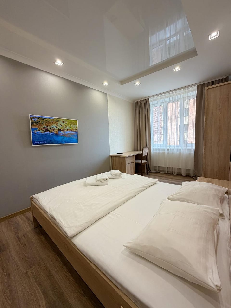 ApartPoltava Cучасні 2-кімн апартаменти з великою кутовою ванною ЦЕНТР МІСТА Apartment in Ukraine